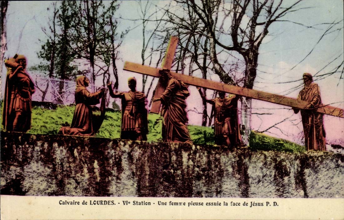 Martyrdom of Lourdes CPA 6th station a woman cries essuie the face of Jesus