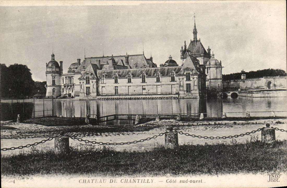 Castle of Chantilly CPA Western Southern part