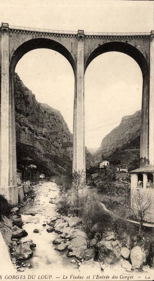 Kehlen des Wolfs CPA der Viaduct und das Hereinkommen der Kehlen