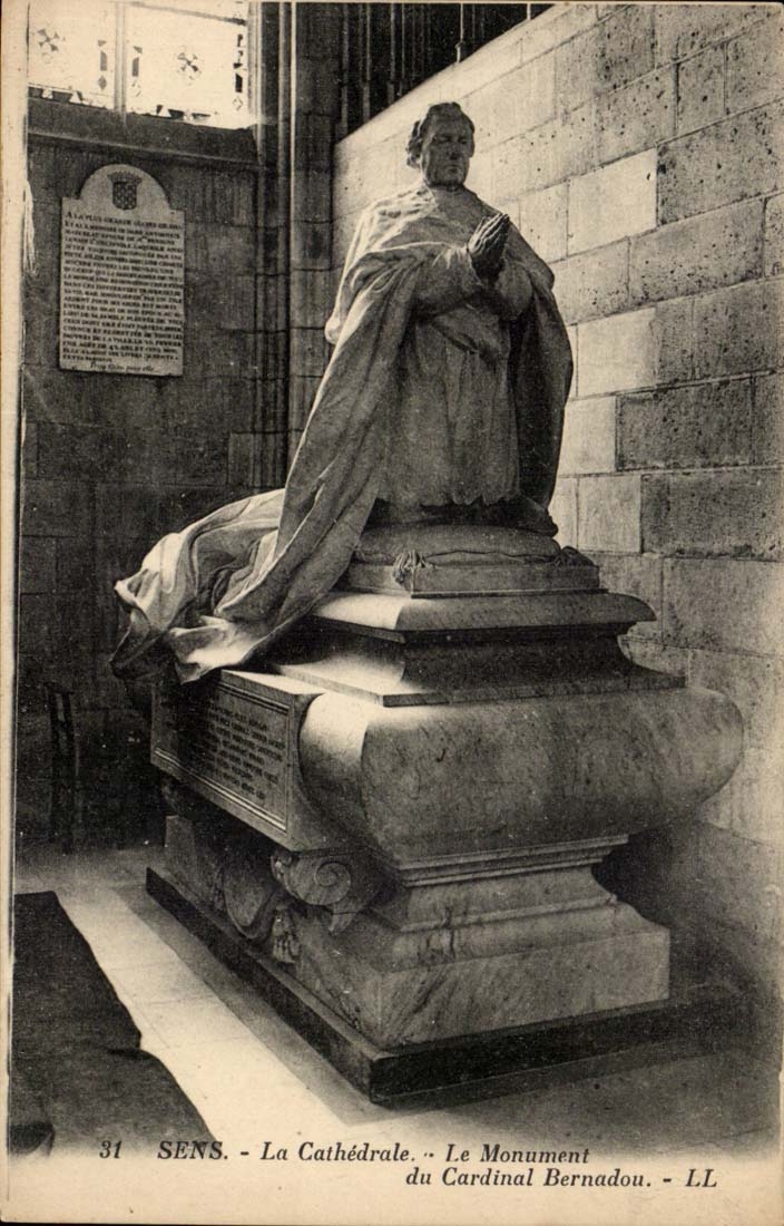 Sens CPA the cathedral the monument of the Bernadou cardinal