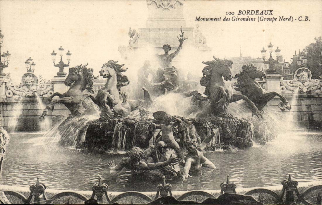 Bordeaux CPA Monument of Of Gironde (Northern group)