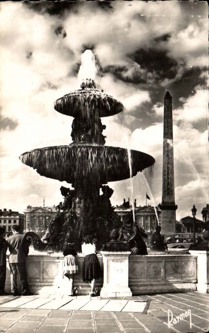 Paris CPA Fontaine Places Harmony