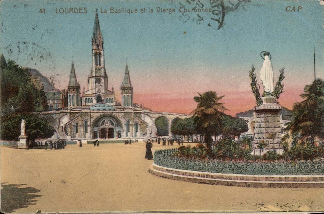 Lourdes CPA the basilica and the virgin couronnee