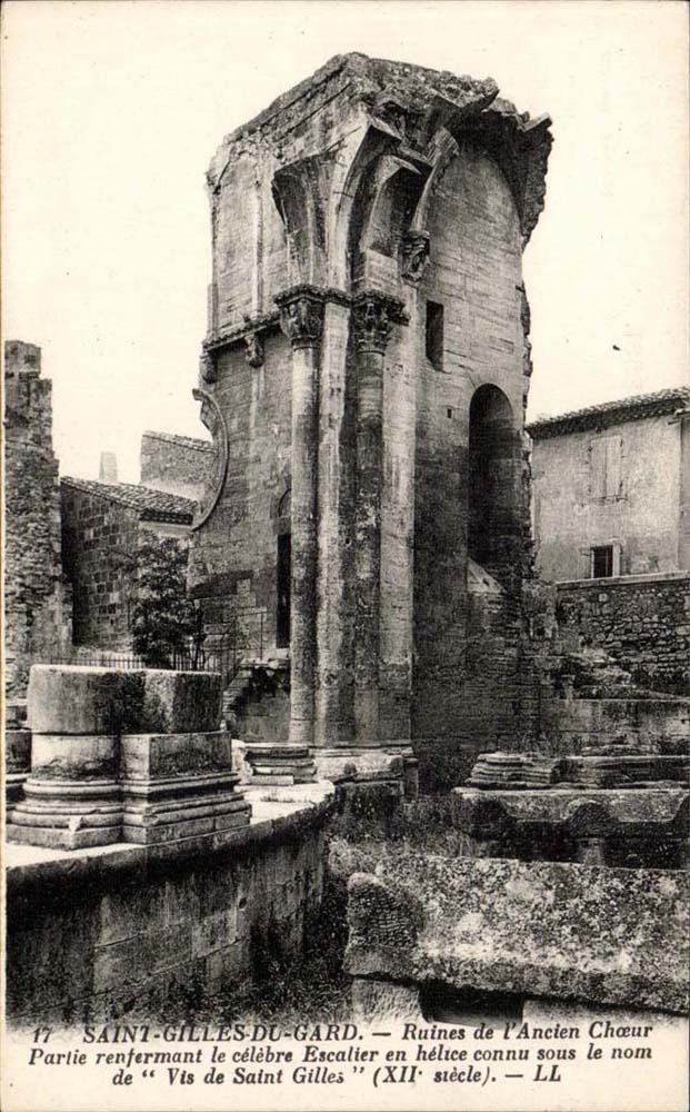 Saint Gilles du Gard CPA Ruines de l'ancien choeur Partie renfermant le celebre Escalier en helice