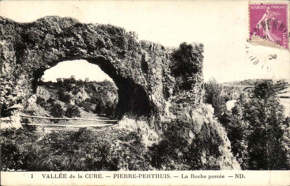 Al valley Cleans CPA Pierre Perthuis the bored rock