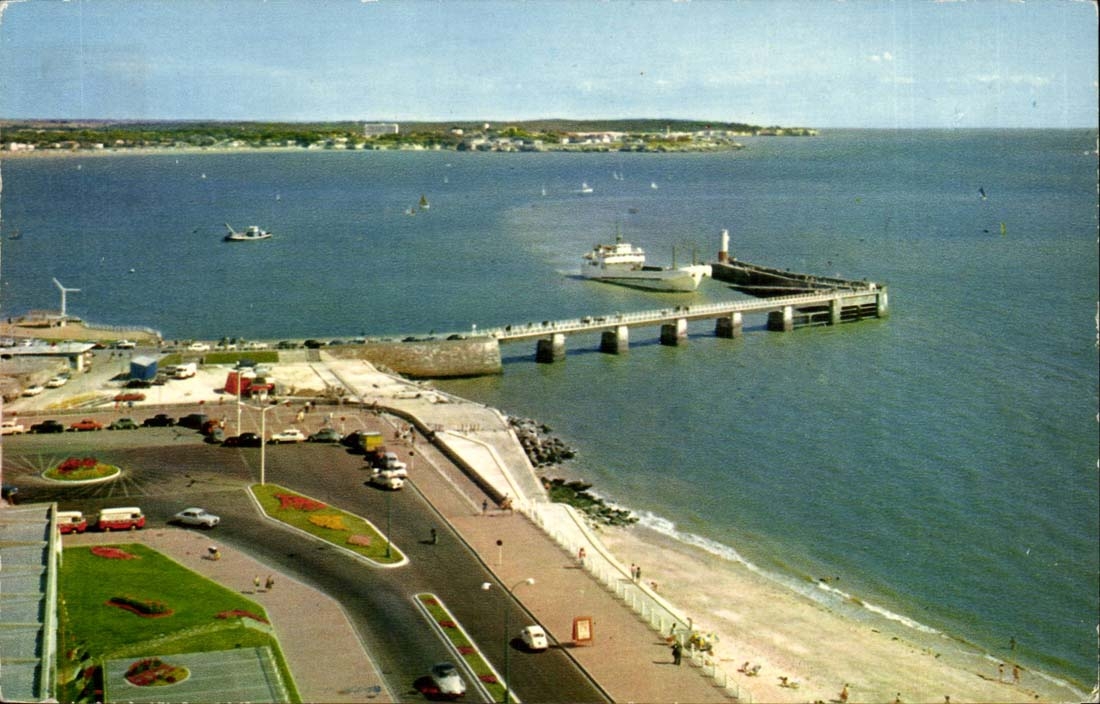 Royan MODERN CARD the pier points of Vallieres and Sulzac