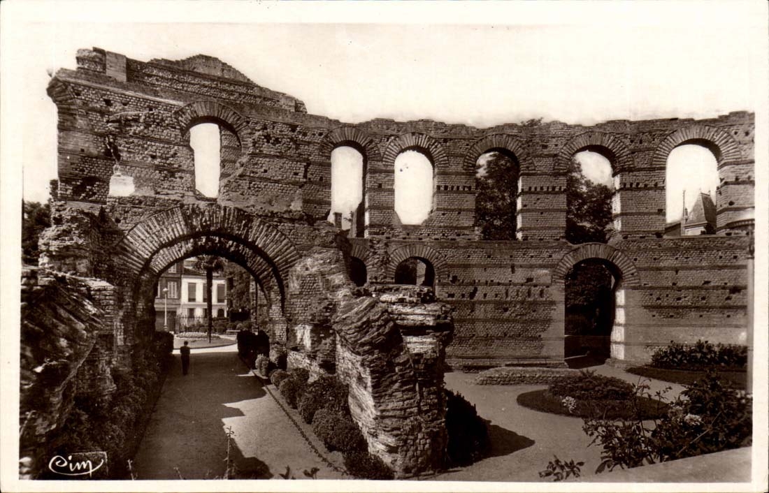 Bordeaux CPA Roman ruins of the Galien palate
