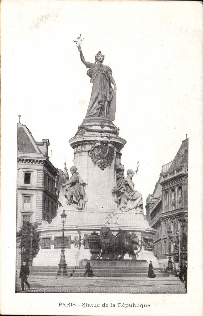 Paris CPA Statue of the Republic
