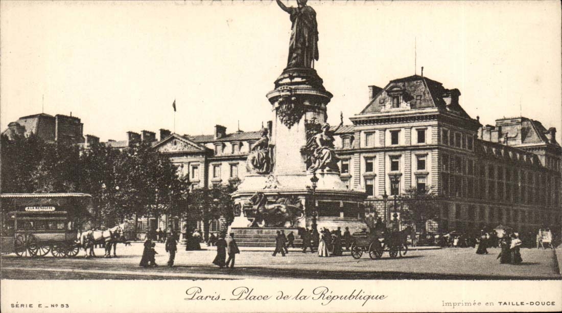 Paris CPA Places Republic