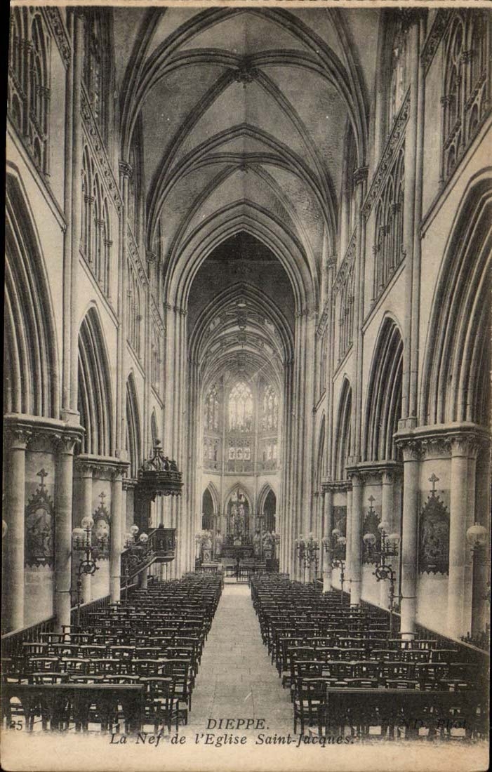 Dieppe CPA der Nave der Kirche Saint Jacques