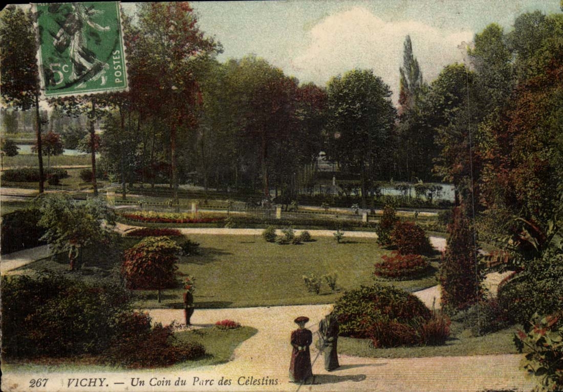 Vichy CPA a corner of the park of CElestins