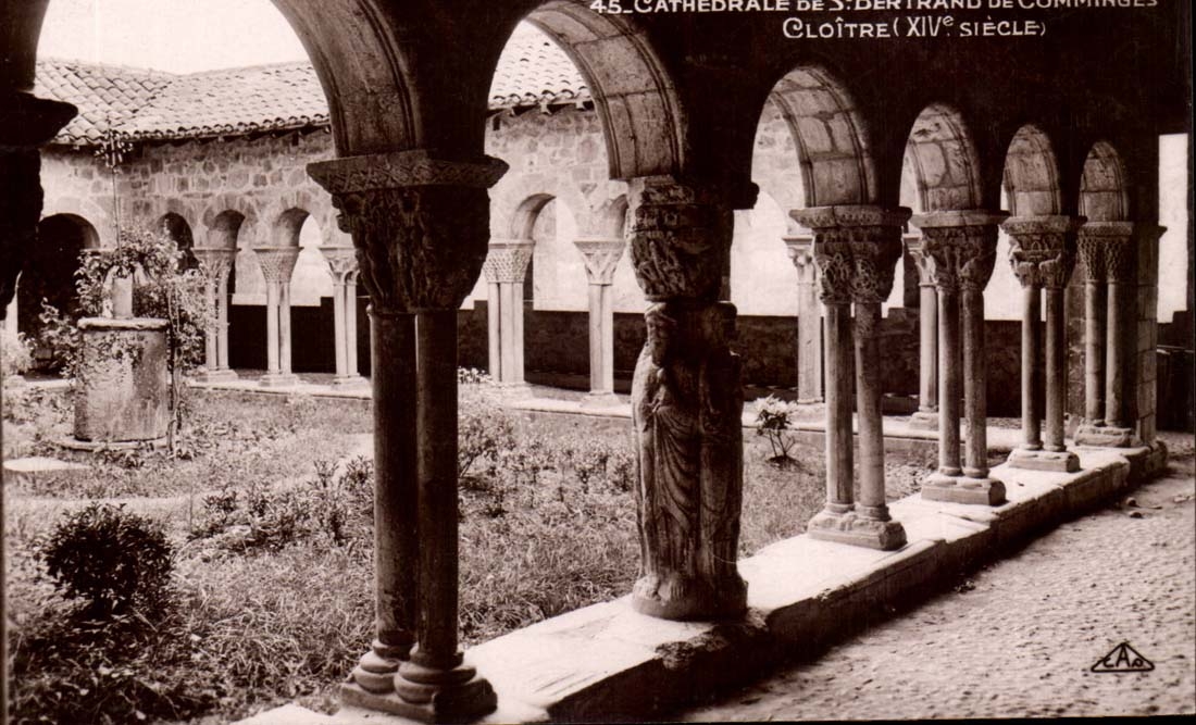 CPA Cathedral of St Bertrand de Comminges Cloister