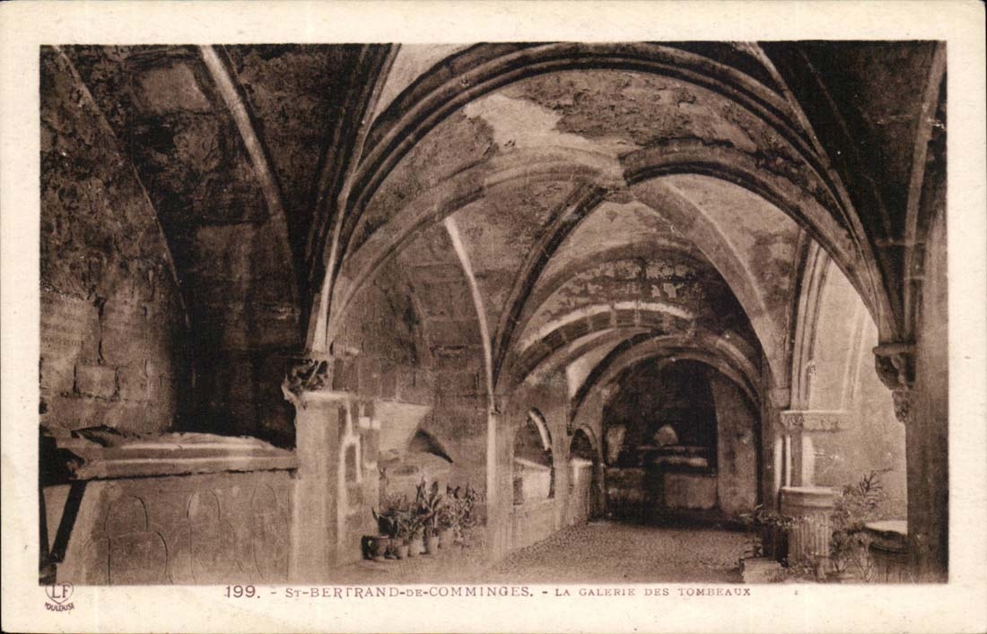 Saint Bertrand de Comminges CPA the gallery of the tombs