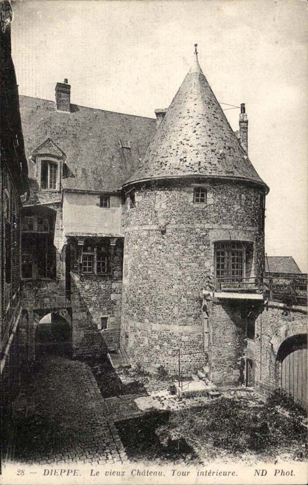 Dieppe CPA das alte Schlossinnenraum Gericht