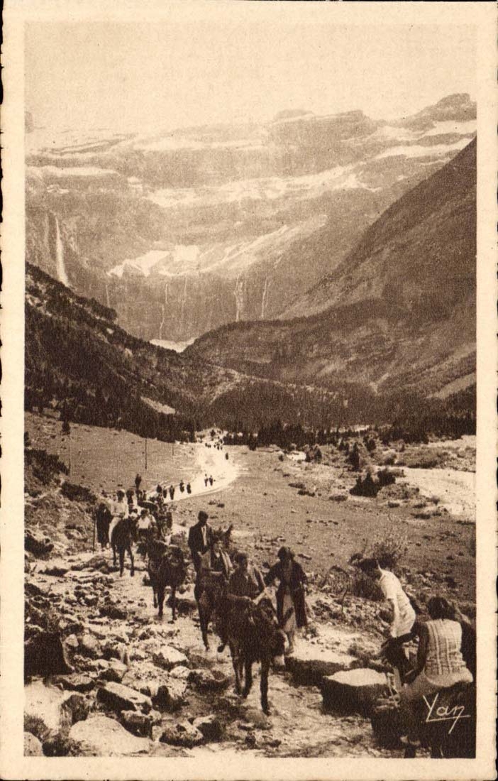 Gavarnie CPA Return of the circus to the Al plate Prade (donkey ass)