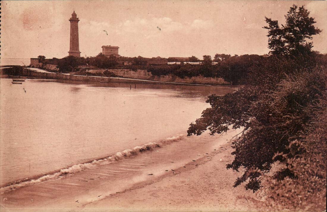 Umlagerungen von Royan CPA St Georges de Didone Lighthouse von Vallieres (Leuchtturm)
