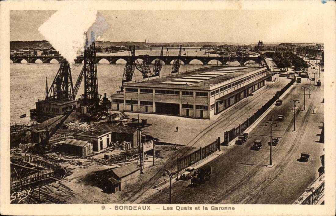 Bordeaux CPA quays and the Garonne