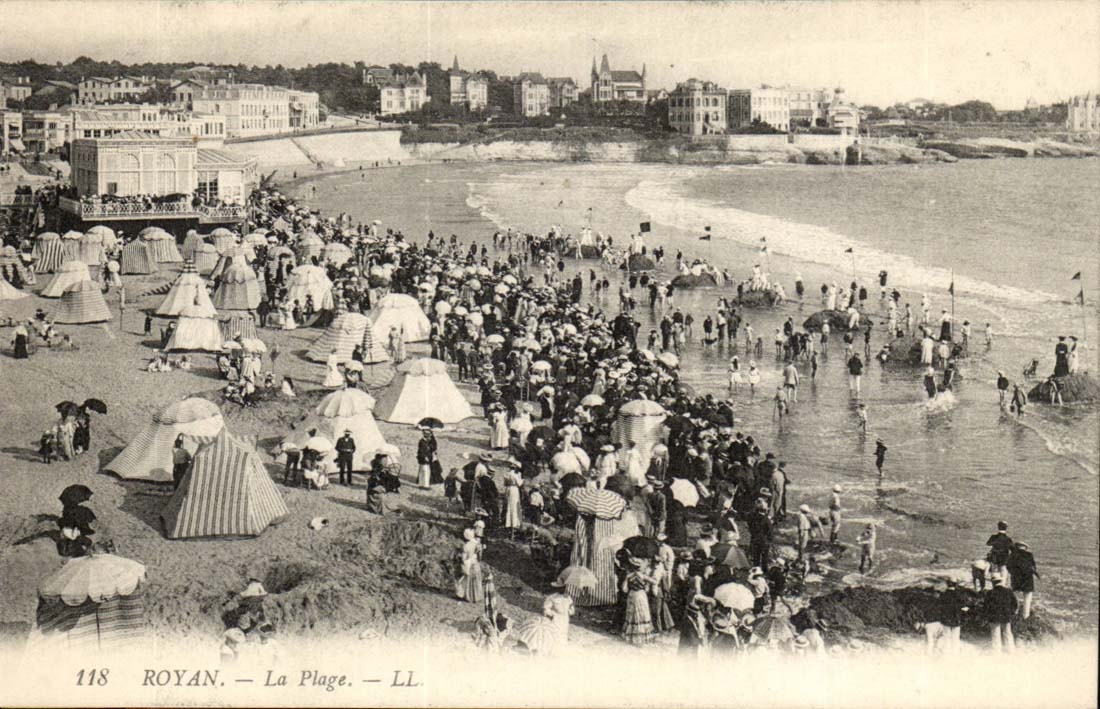 Royan CPA the beach