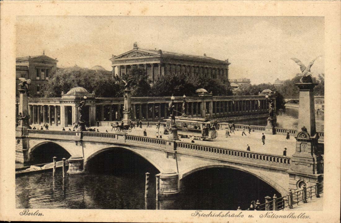 Germany Berlin CPA Friedrichsbrucke und Nationalhallen