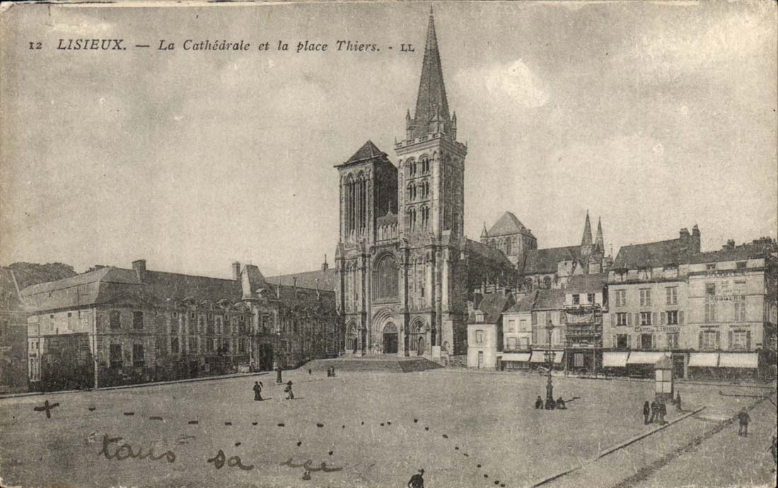 Lisieux CPA die Kathedrale und das Thiers setzen