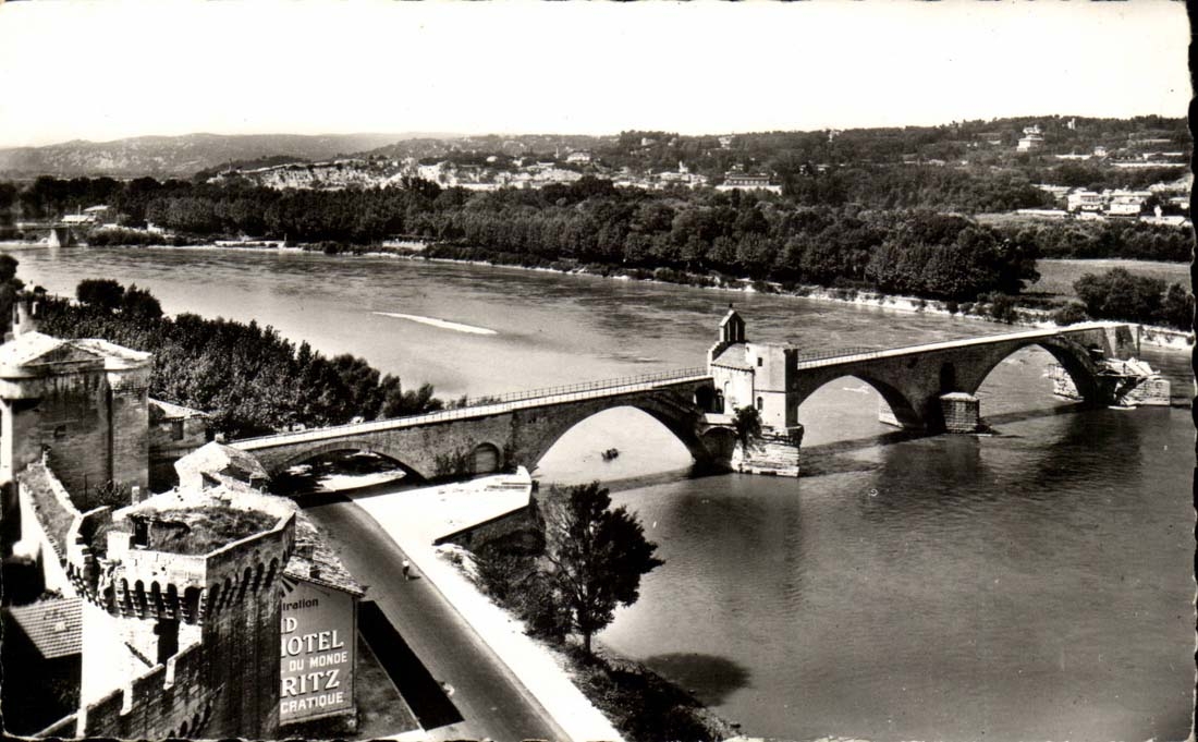 Avignon MODERN CARD the bridge St Benezet
