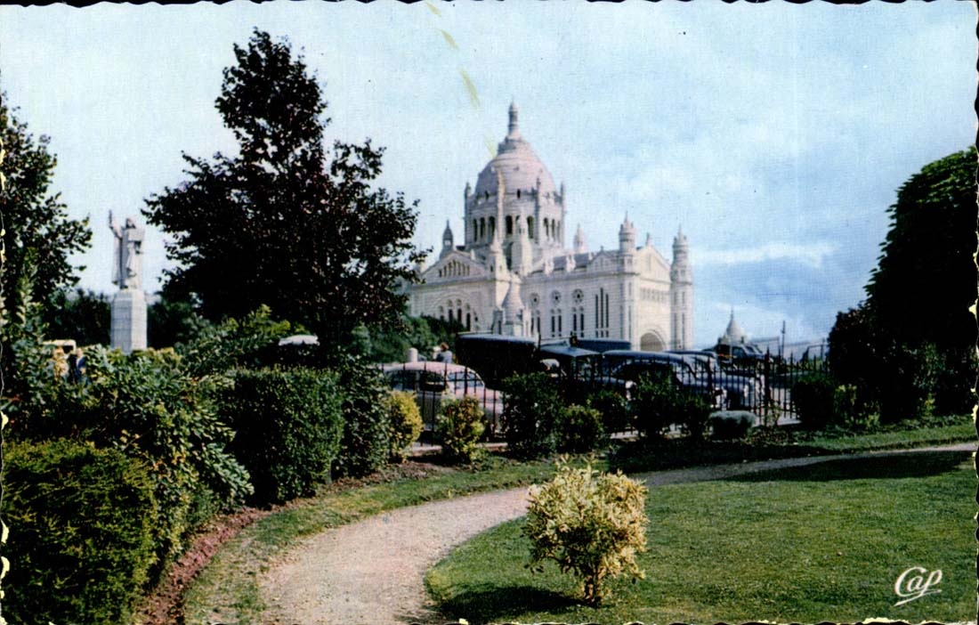 Lisieux CPA der allgemeine Garten in Richtung zur Basilika