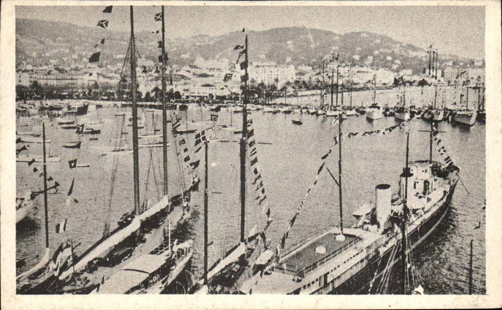 CPA the wearing of Cannes (boats)