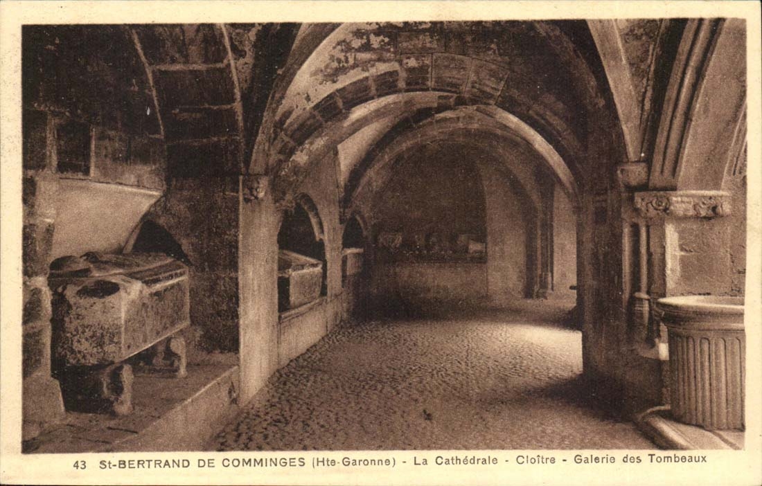 Saint Bertrand de Comminges CPA the cathedral Cloister Gallery of the Tombs