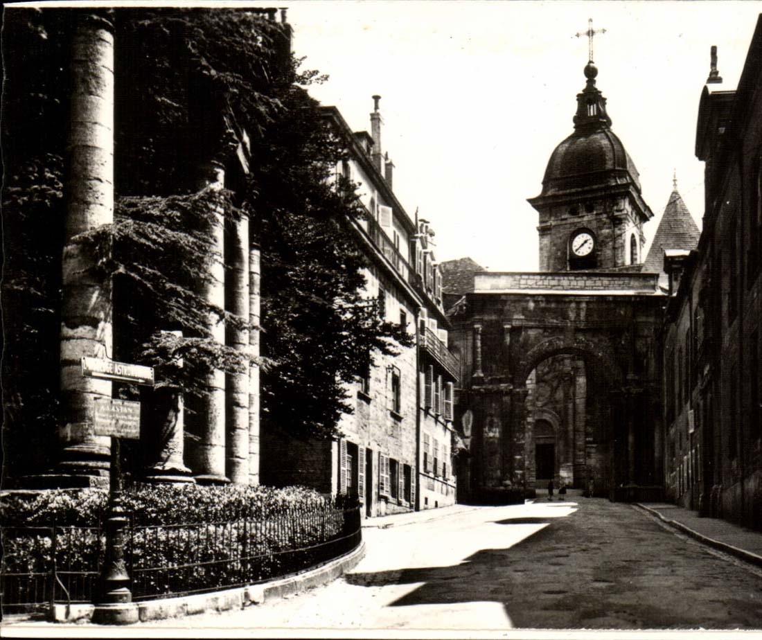 Besancon - Public garden Caston and Cathedrale Saint Jean - CPA