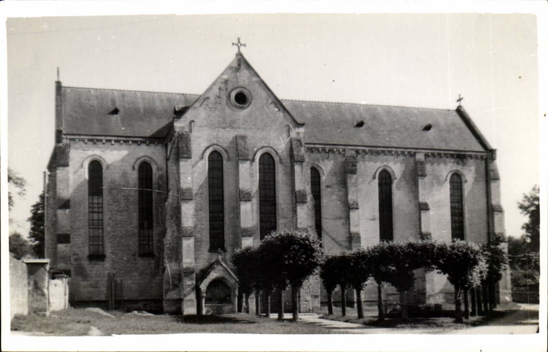 Pierrefonds - la Cathedrale - CPA 