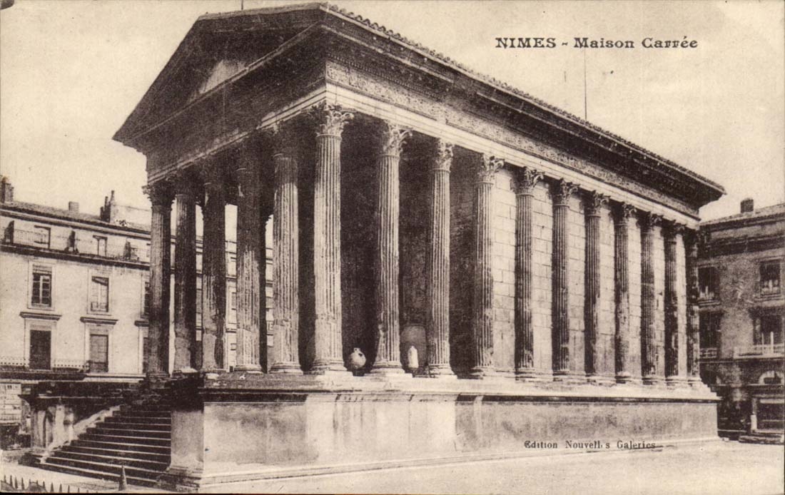 Nimes - Maison Carree - CPA