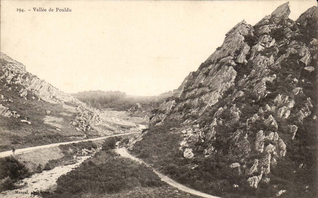 Valley of Pouldu - CPA
