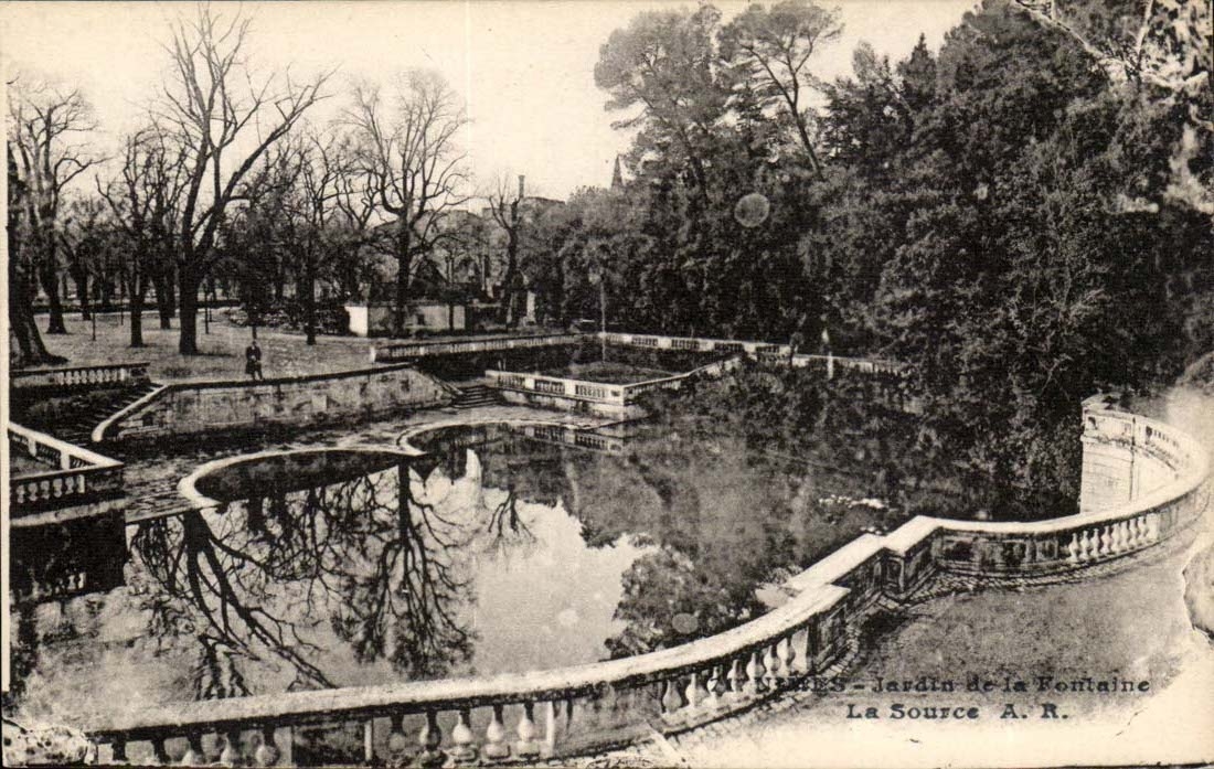 Garten Nimes-CPA des Brunnens