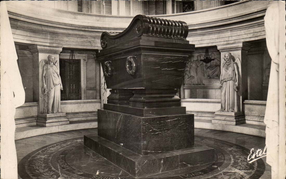 Paris CPA Tomb of Napoleon