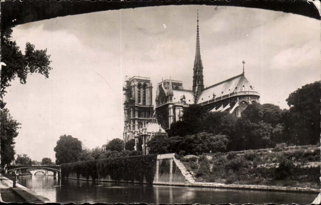Paris CPA Notre Dame