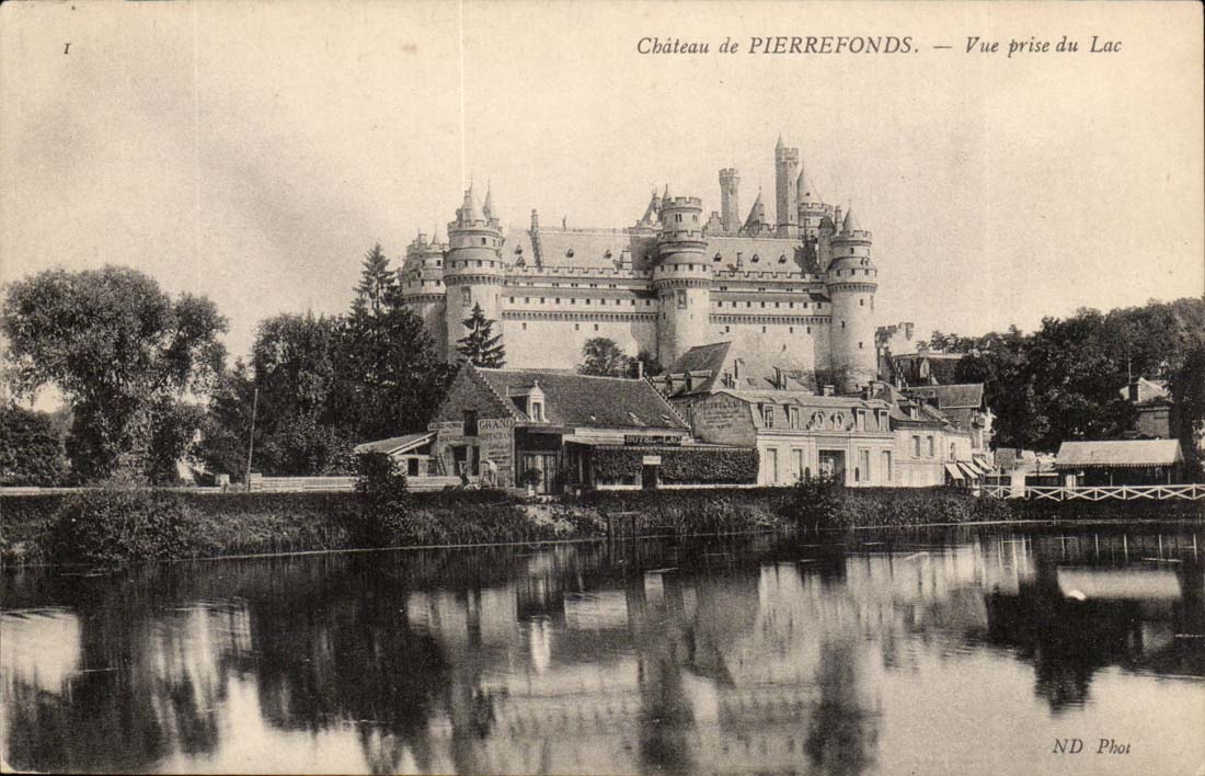 Pierrefonds CPA Vue prise du lac