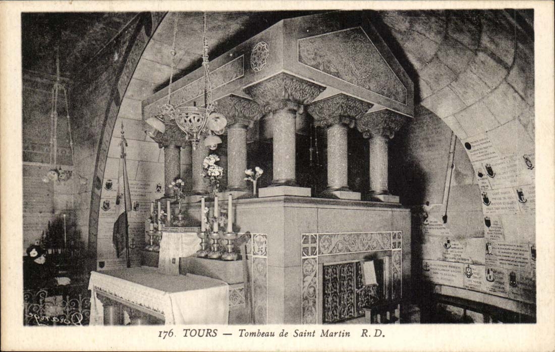 Tours CPA Tombeau de Saint Martin