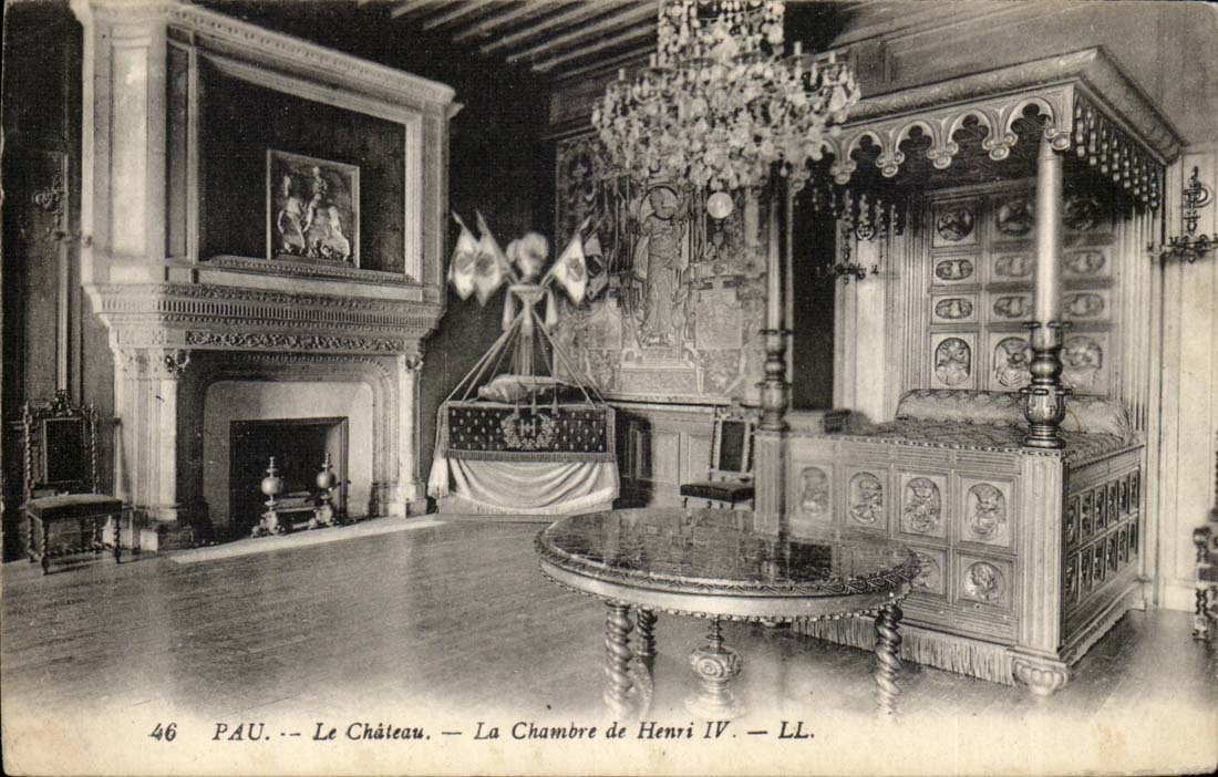 Pau CPA the castle the room of Henri IV