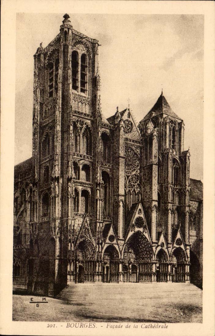 Bourges CPA Frontage of the cathedral