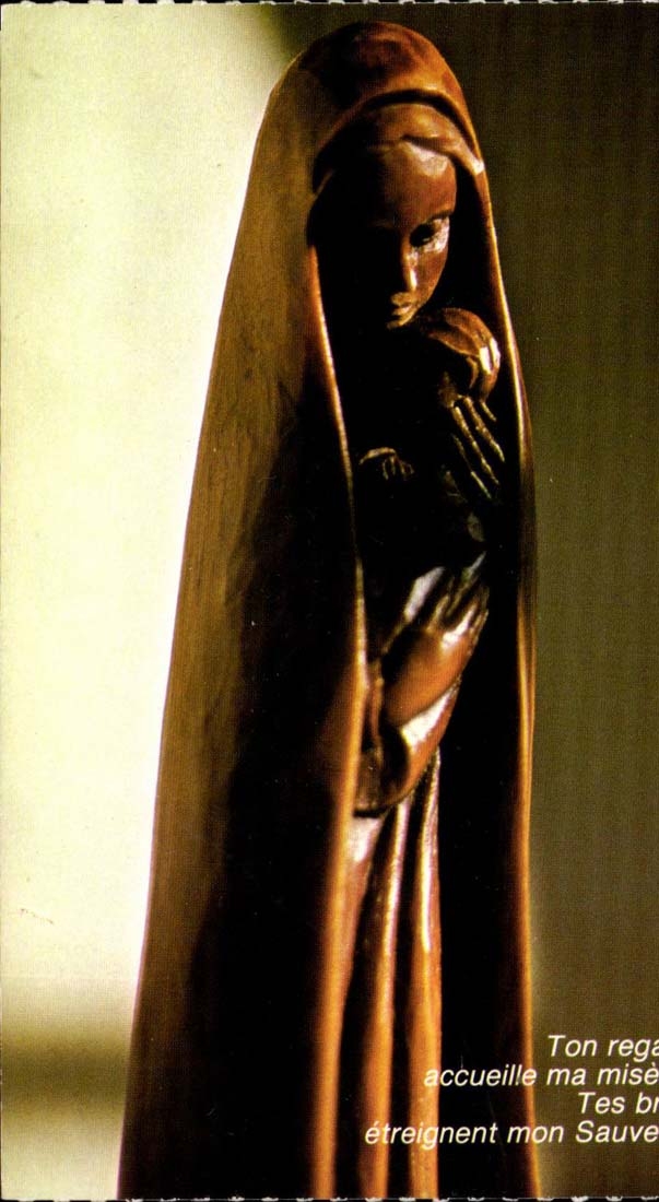 MODERN CARD Statue maternity Your glance accommodates my misery TEs arm etreignent my Saver