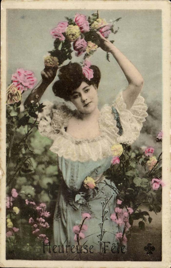 Fantasy - Happy Festival - Woman with flowers - CPA