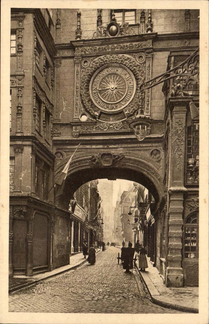 Rouen CPA the large clock (1385)