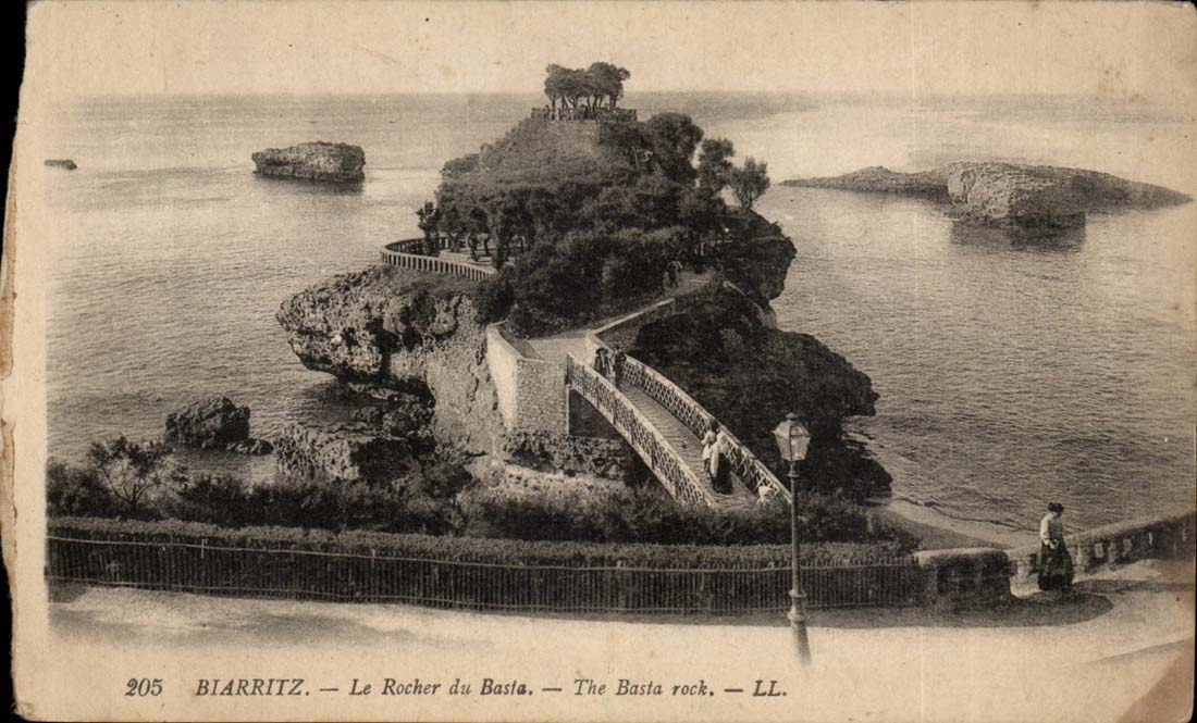 Biarritz - Le Rocher de Basta - CPA 