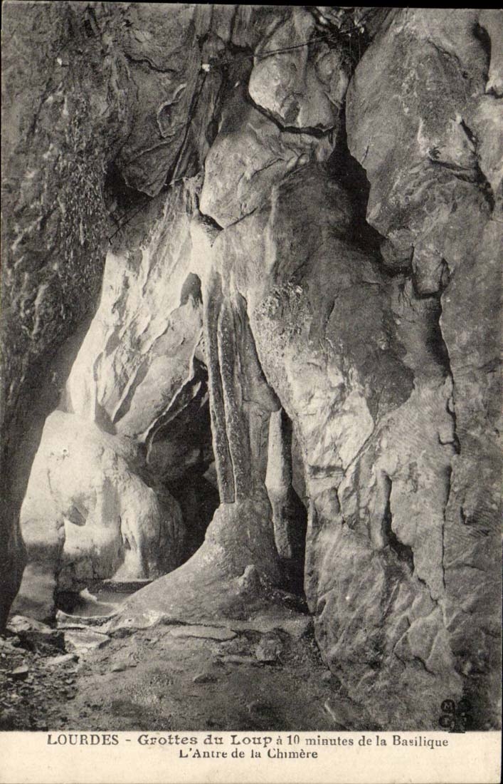 Lourdes - Caves of the Wolf has 10 minutes of the Basilica - CPA
