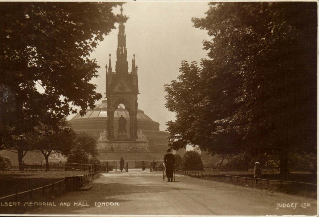 England - England - London - Albert Memorial and Hall - CPA