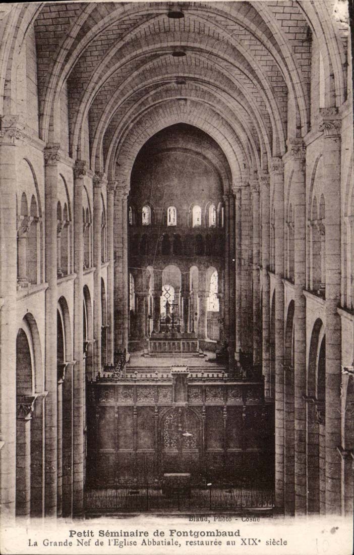 Kleines Seminar von Fontgombaud - gross der Nave - CPA