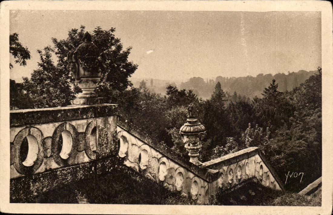 Castle of Velencay - Valley of Nahon - CPA