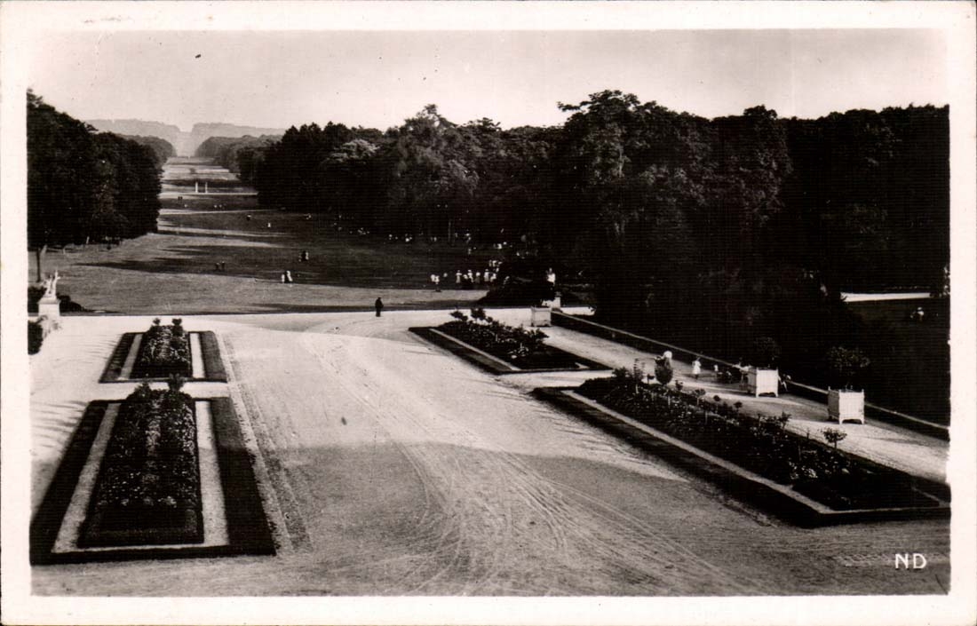 Compiegne - the Palate - Sight on the Beautiful Mounts - CPA