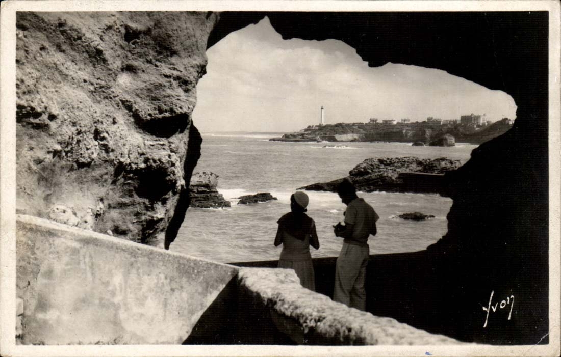 La Douce France - Cote Basque - Biarritz - CPA 