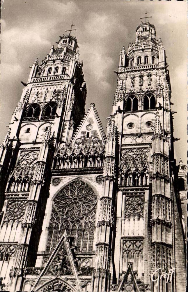 Tours - Les Fleches de la Cthedrale et a Rosace - CPA 